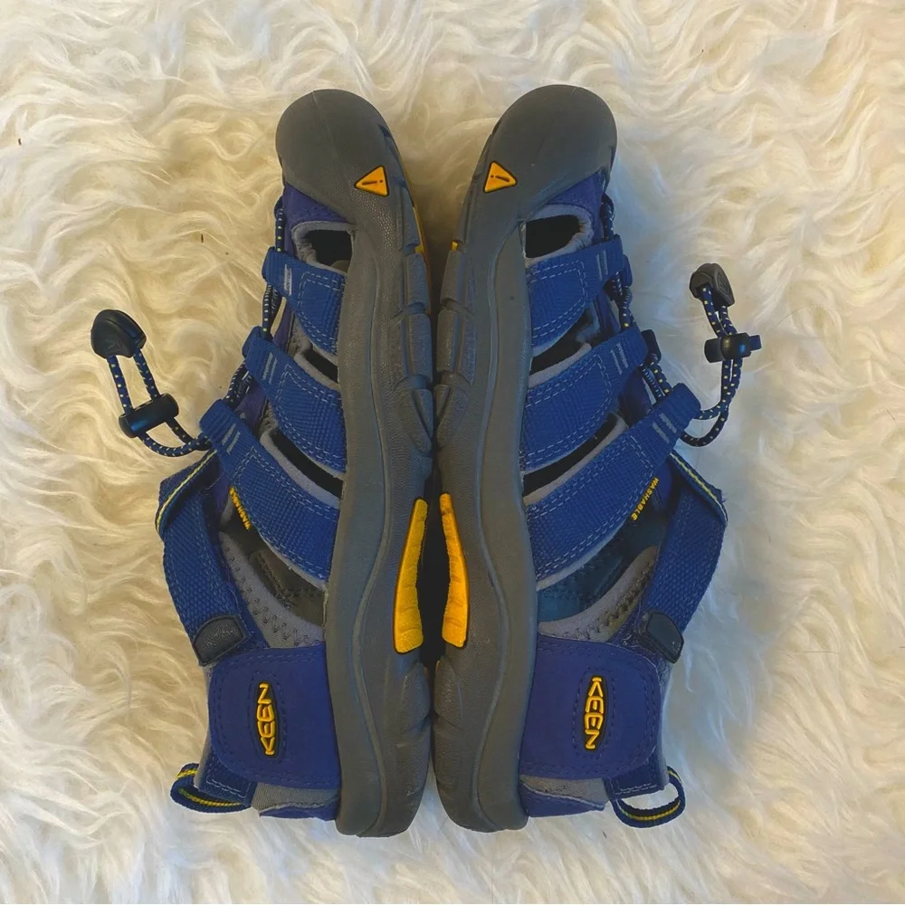 Keen Newport H2, big kids’ size 4